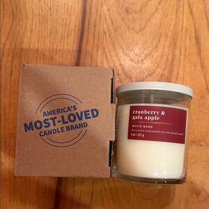 White Barn Cranberry & Gala Apple Candle NIB 8 oz